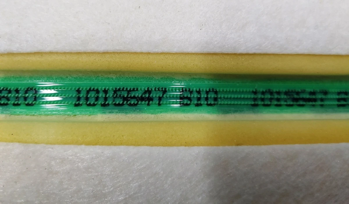 2 Пінний наповнювач спинки пасажирського сидіння з підігрівом GEN1 Tesla model S 1058006-02-B