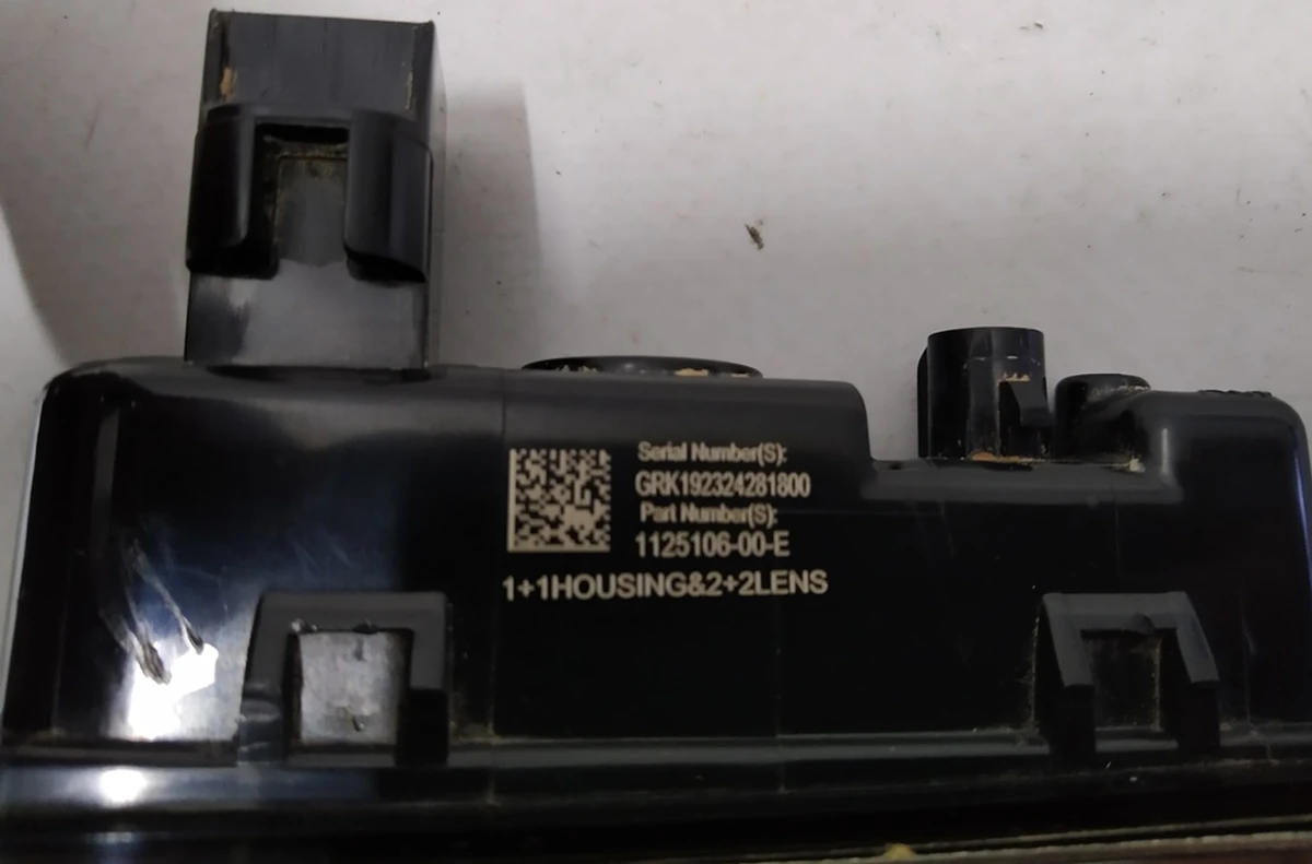 6 Повторювач повороту лівий (камера) АП2,5 Tesla model REST Tesla model X 1125106-00-E