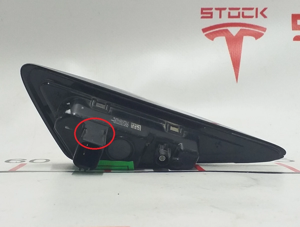 6 Повторитель поворота правый (камера) с повреждениями Tesla model S REST, Tesla model X 1125107-00-E