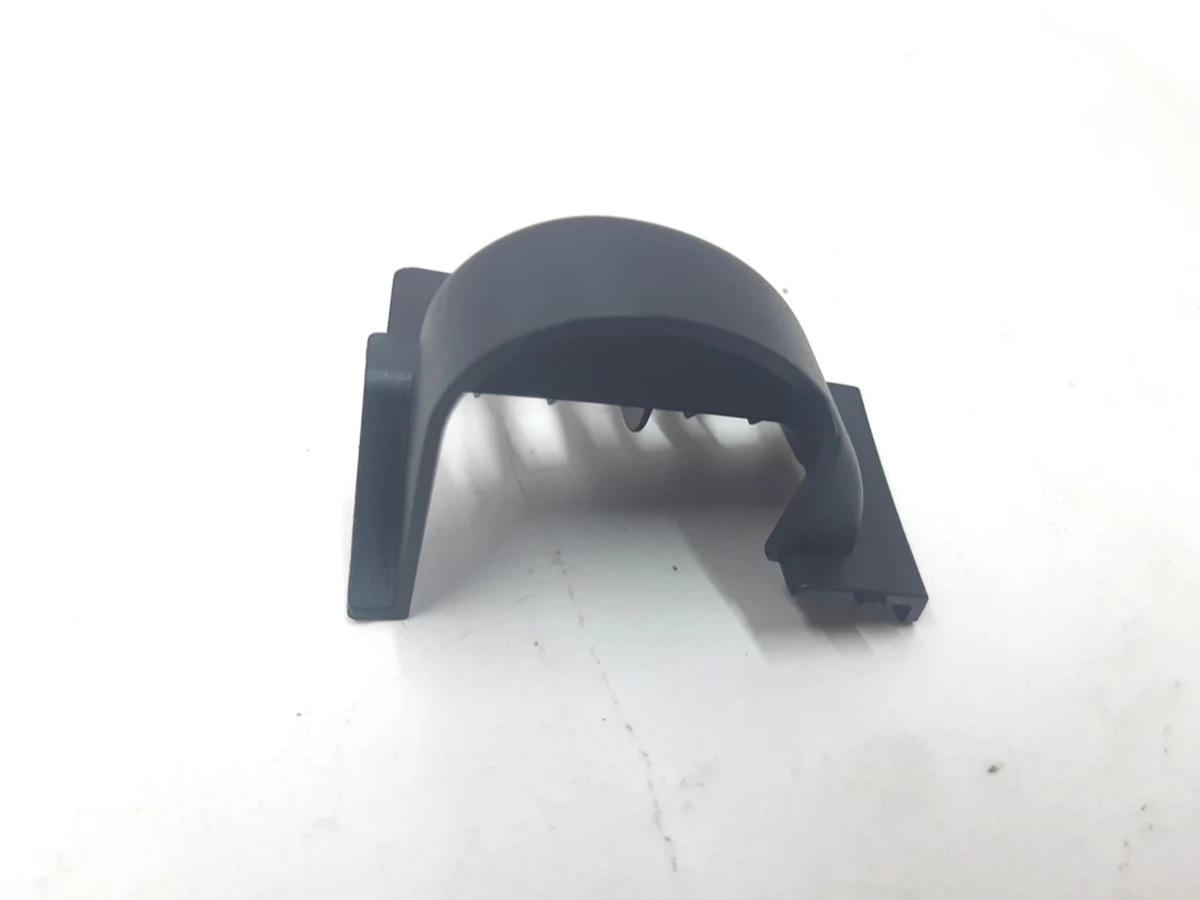 4 Заглушка накладки дверного отвору заднього правого стійка B Tesla model X 1144091-00-A