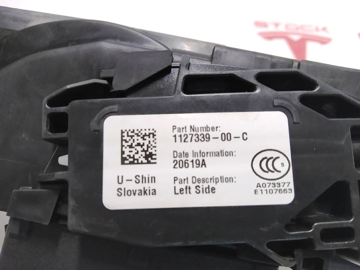 3 Замок дверей задньої лівої Tesla model X 1033838-00-K