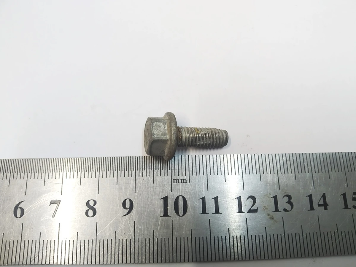 2 Болт з насічкою різьби HF,M6x16,[STL],SNZN,PTC,T2000 Tesla model Y 1128091-00-B