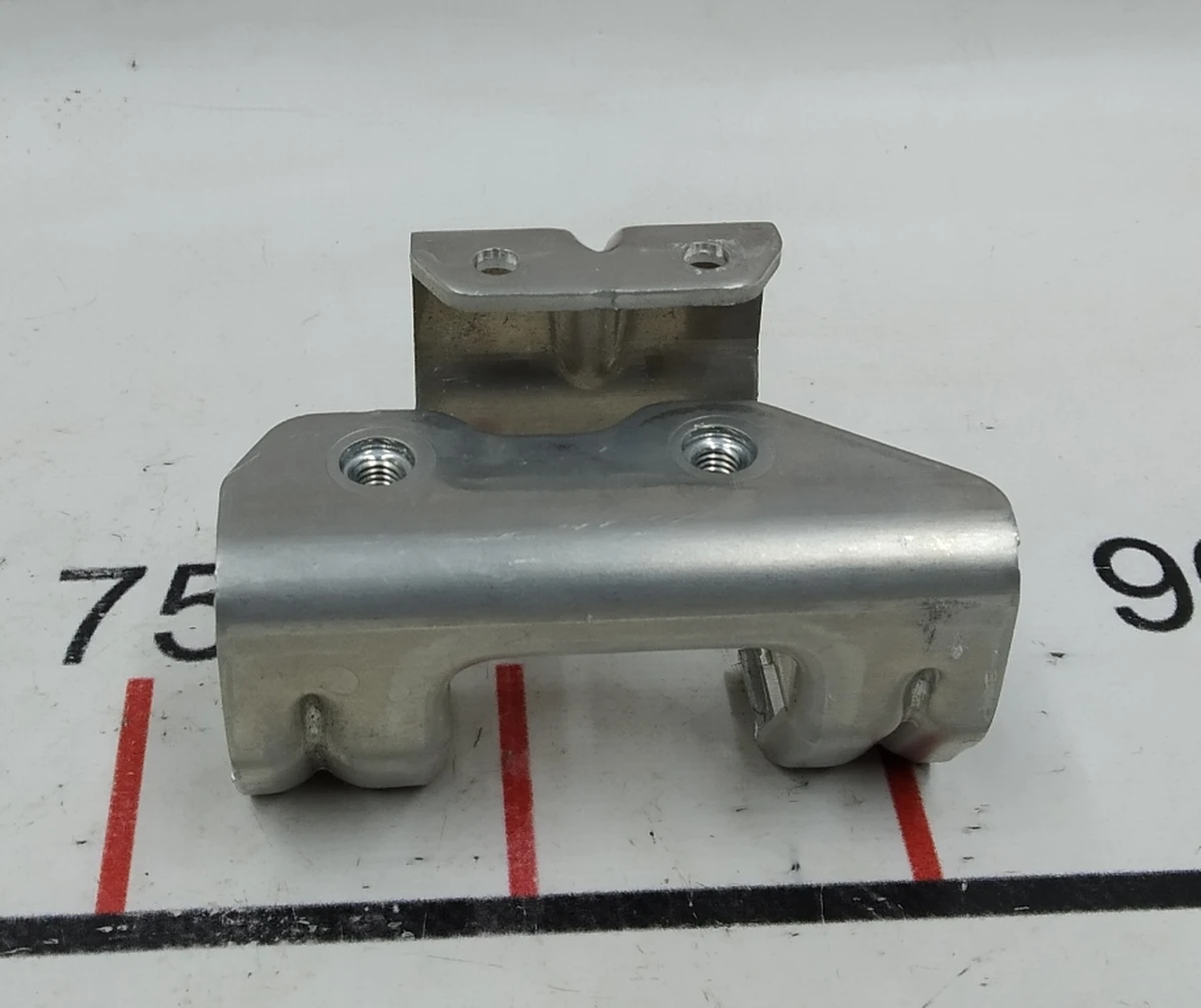 18 Кронштейн крепления конвертера DCDC REV00 Tesla Model S REST 1128171-00-B