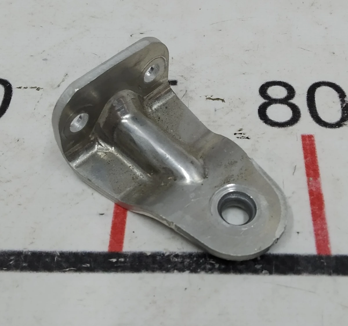 18 Кронштейн кріплення конвертера DCDC REV00 Tesla Model S REST 1128173-00-A