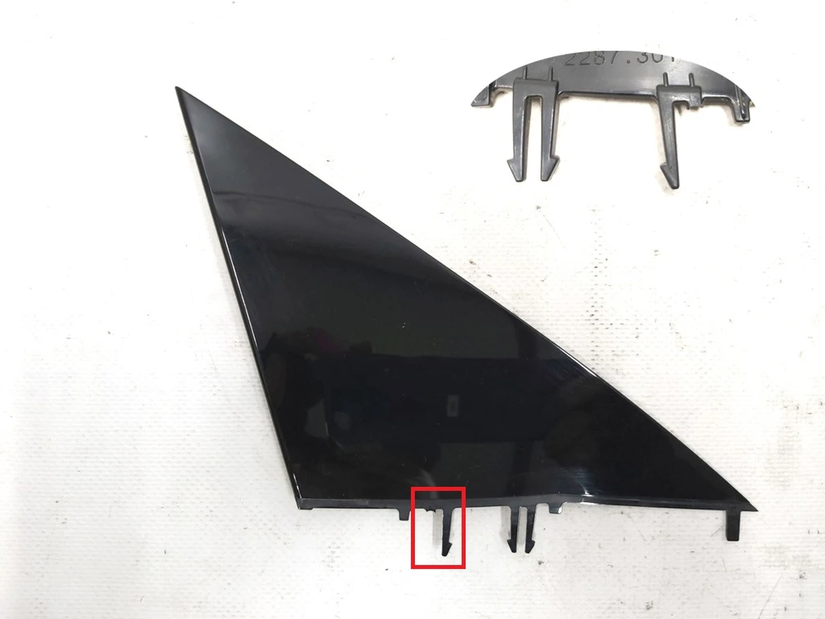 9 EXT MIRROR, A PILLAR APPLIQUE, RH with damage Tesla model 3 1130656-00-D