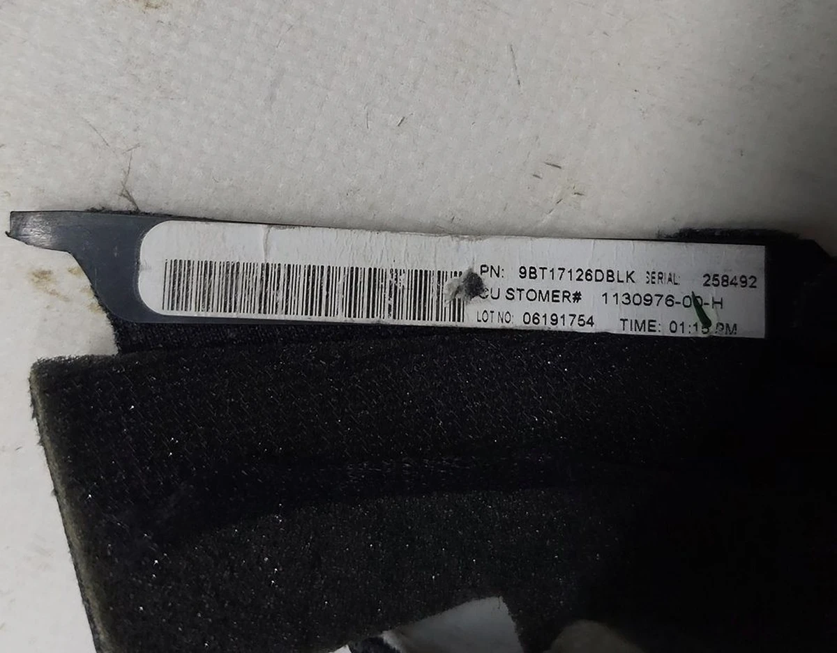 4 Накладка декоративна рульової колонки Tesla model 3 1130976-00-H
