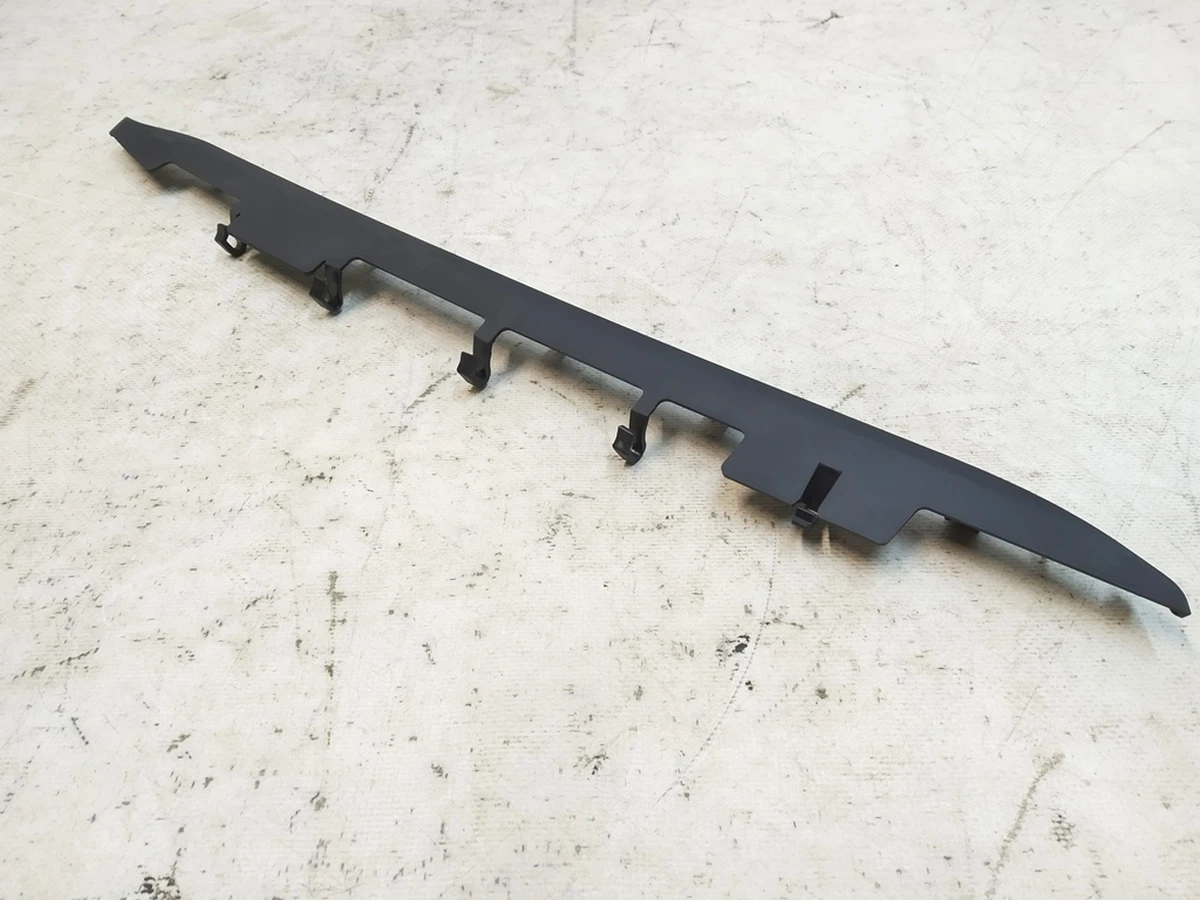 25 INSTRUMENT PANEL - DEFROST COVER - RIGHT HAND Tesla Model 3, Model Y 1130985-00-C