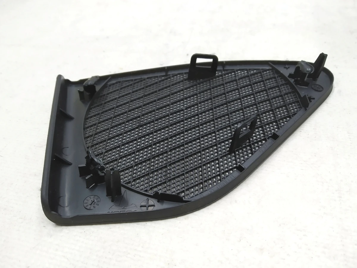 14 Decorative trim for rear right door speaker Tesla model 3 1090411-01-H