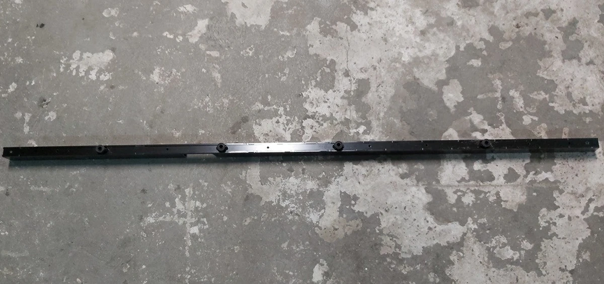 Spacer of the central body of the main battery assembly Tesla model 3 1104428-00
