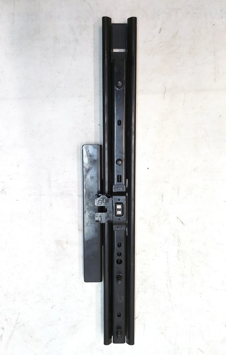 Салазка водительского сиденья левая Tesla model S REST, model X 1132305xM02