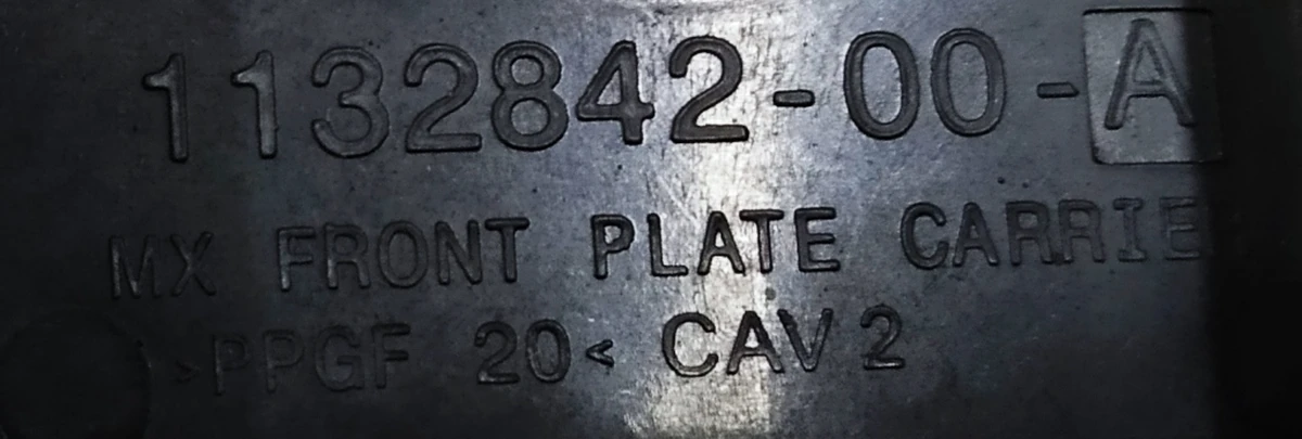 15 Кронштейн пластины крепления ковров сидений 2-го ряда Tesla model X 1121022-00-D