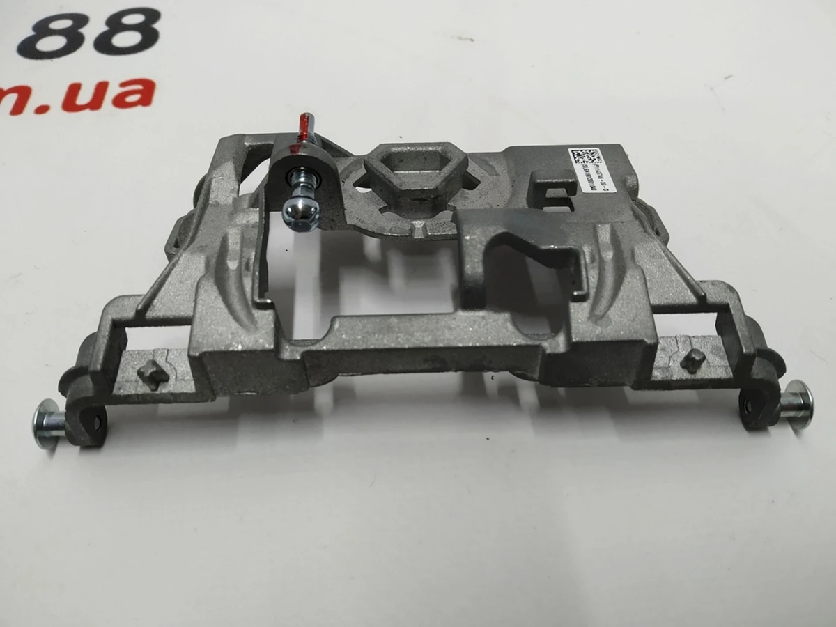 1 Кронштейн крепления камеры TRIPLE с регулятором наклона Tesla model 3 1132891-00-D