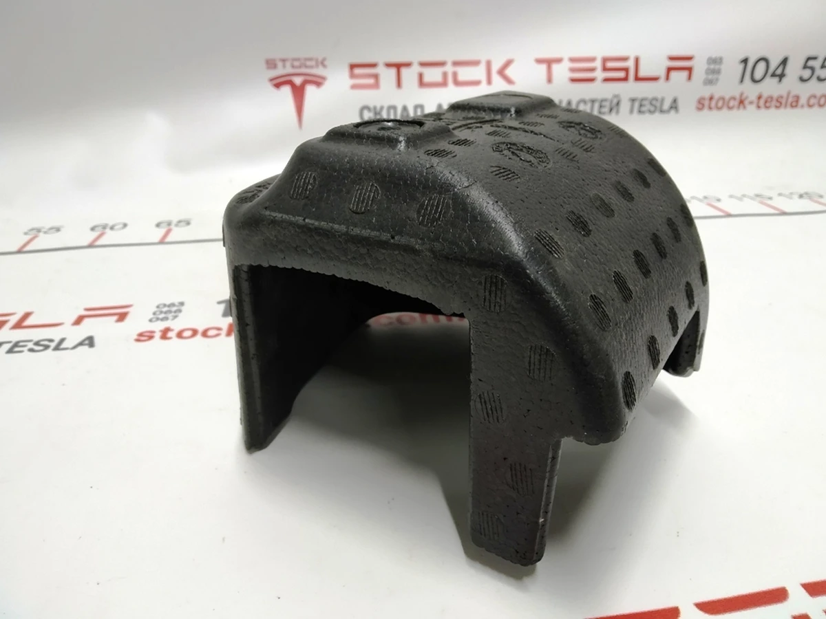 9 Упор направляючої сидіння другого ряду ліва (піна) Tesla Model 3 1133020-00-D