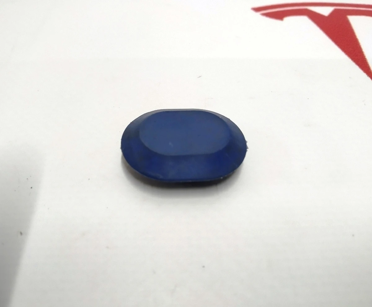 7 Заглушка гумова (13мм x 19мм) Tesla model 3, model X 1133968-00-B