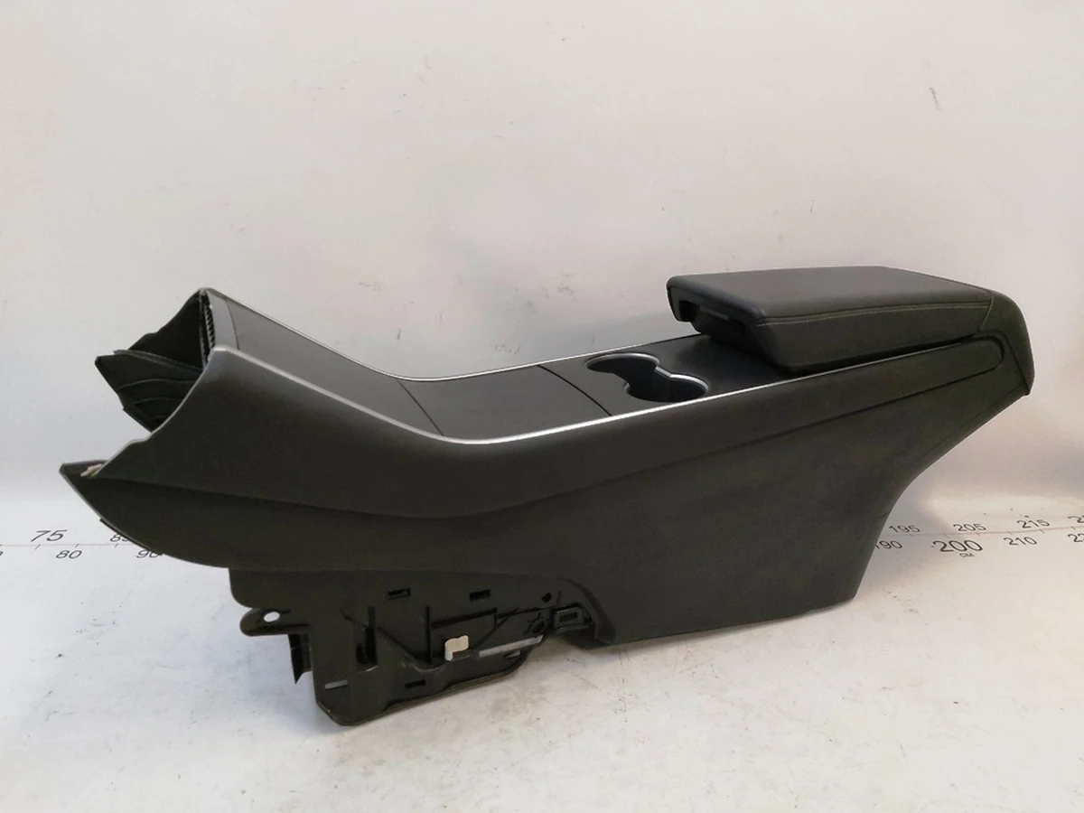 1 Центральна консоль у зборі накладка Carbon Tesla Model 3 1087900-00-E
