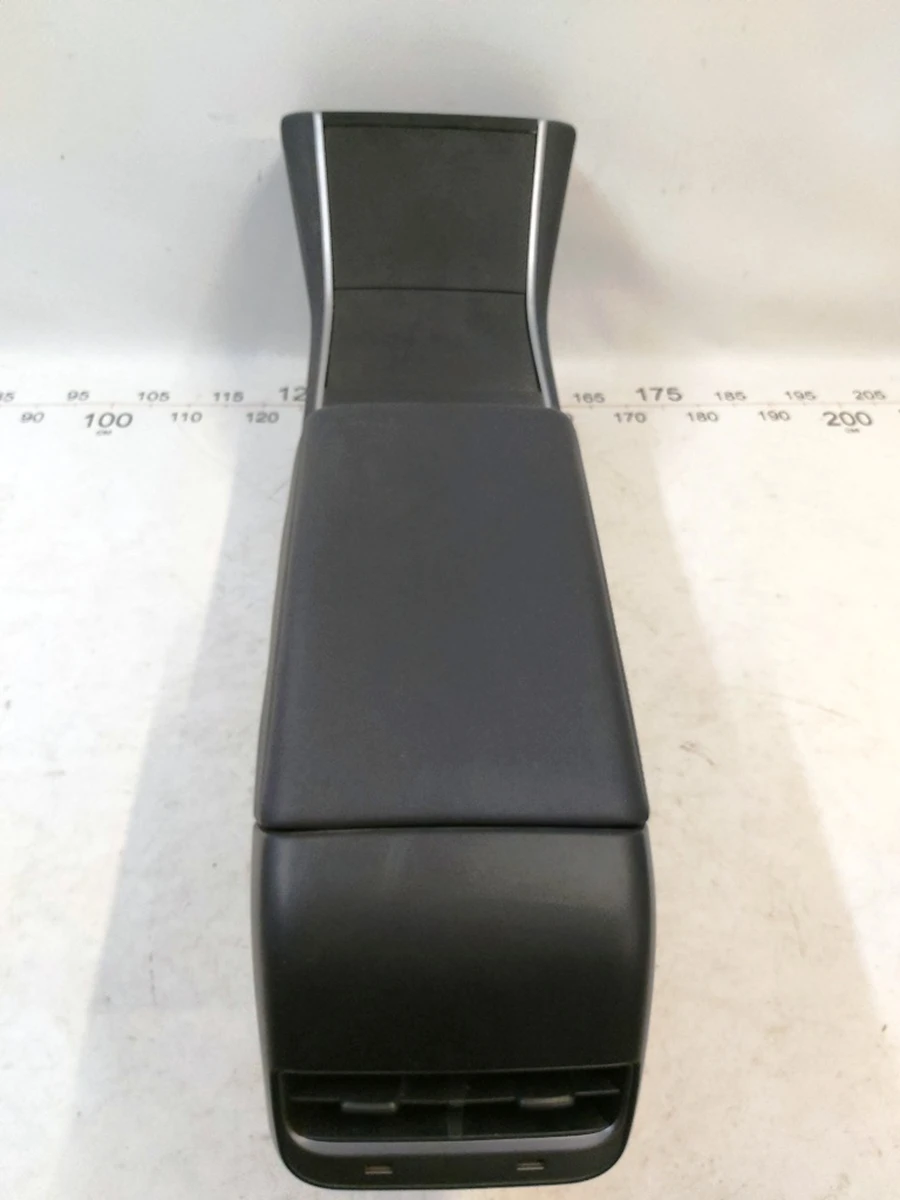 1 Центральна консоль у зборі накладка Carbon Tesla Model 3 1087900-00-E