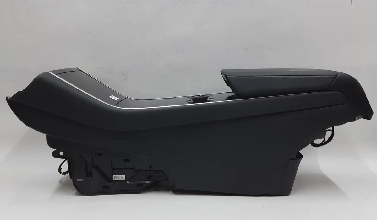 1 Центральная консоль подлокотник Black подстаканник Plastic Black без задней верхней крышки и коврика для телефонов Tesla model 3 1087900-00-E