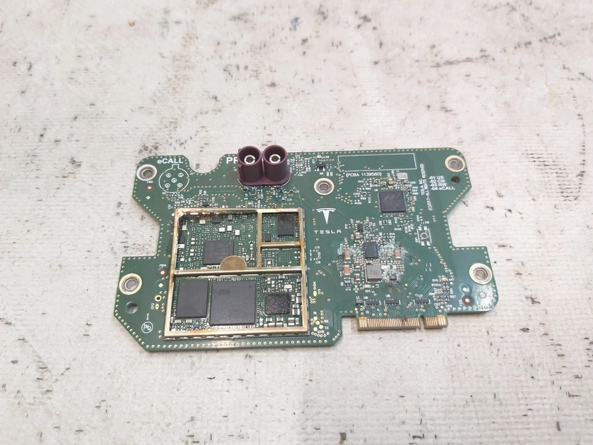 2 Модем US (LTE) некондиціяTesla model S REST, model X 1139560-01