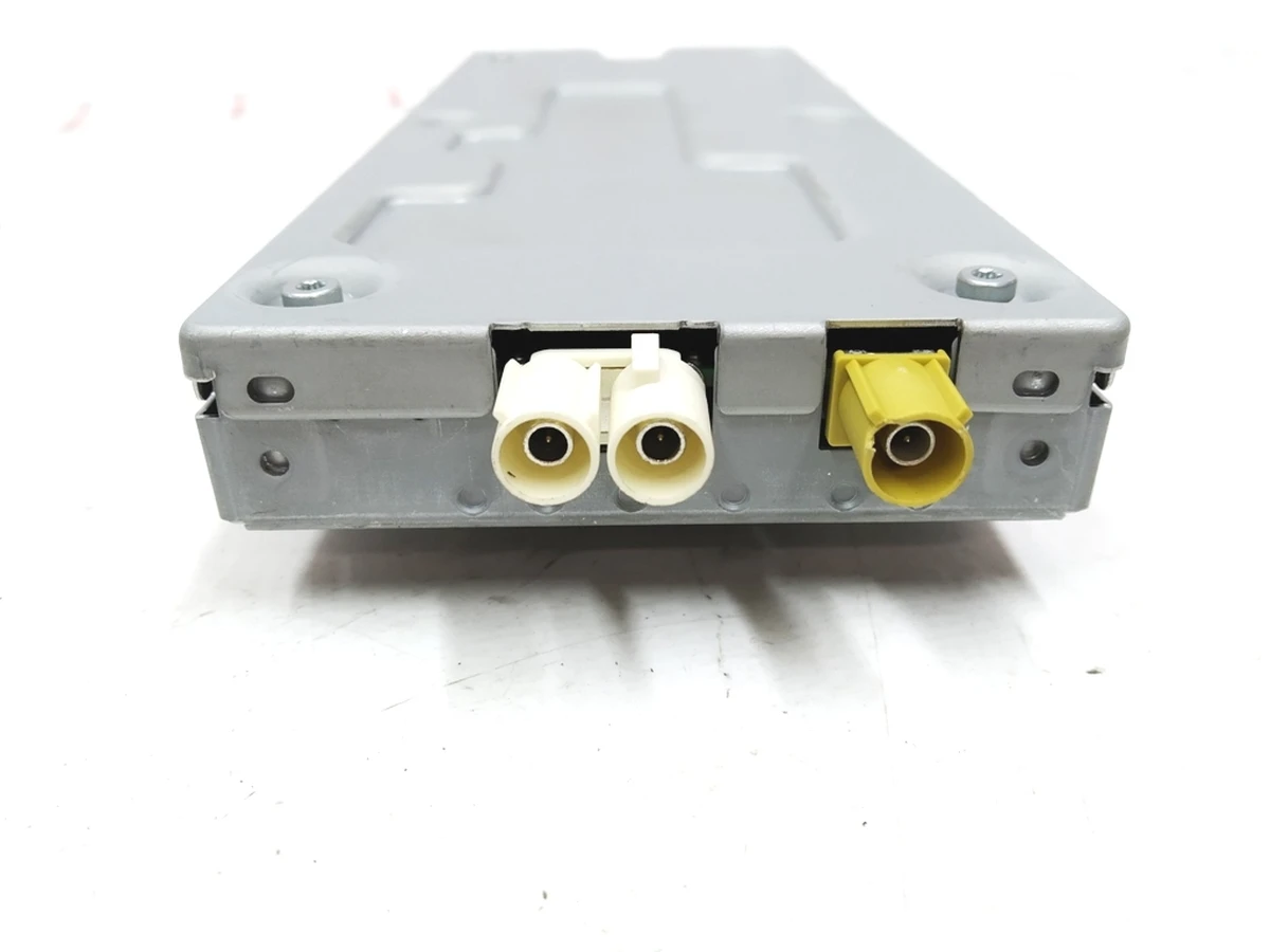 1 Радіо (US) FM/HD/SXM Tesla model S REST 1143711-00-C