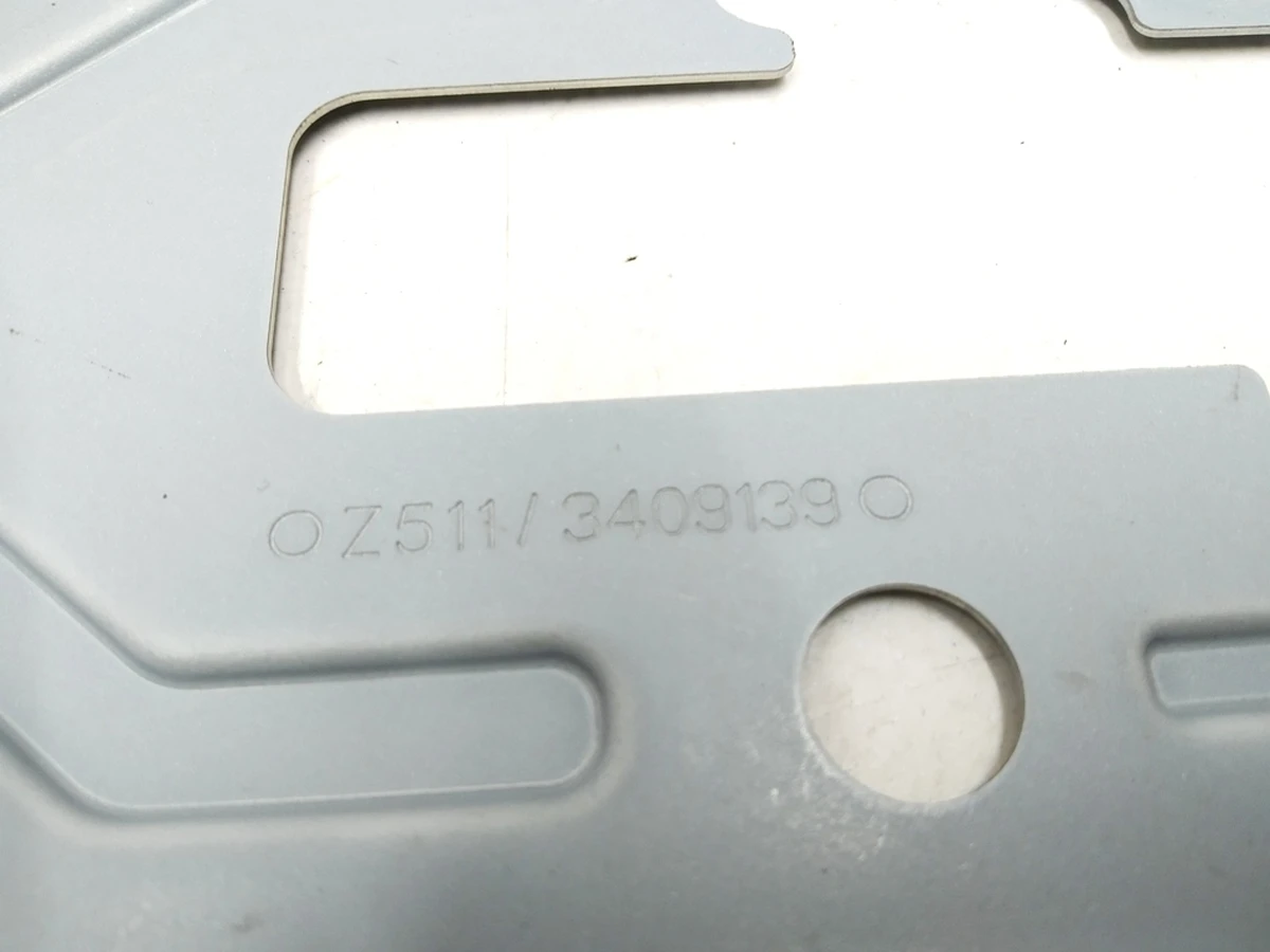 1 Кронштейн крепления радио Z511/3409139 Tesla model S REST 1143711-00-C