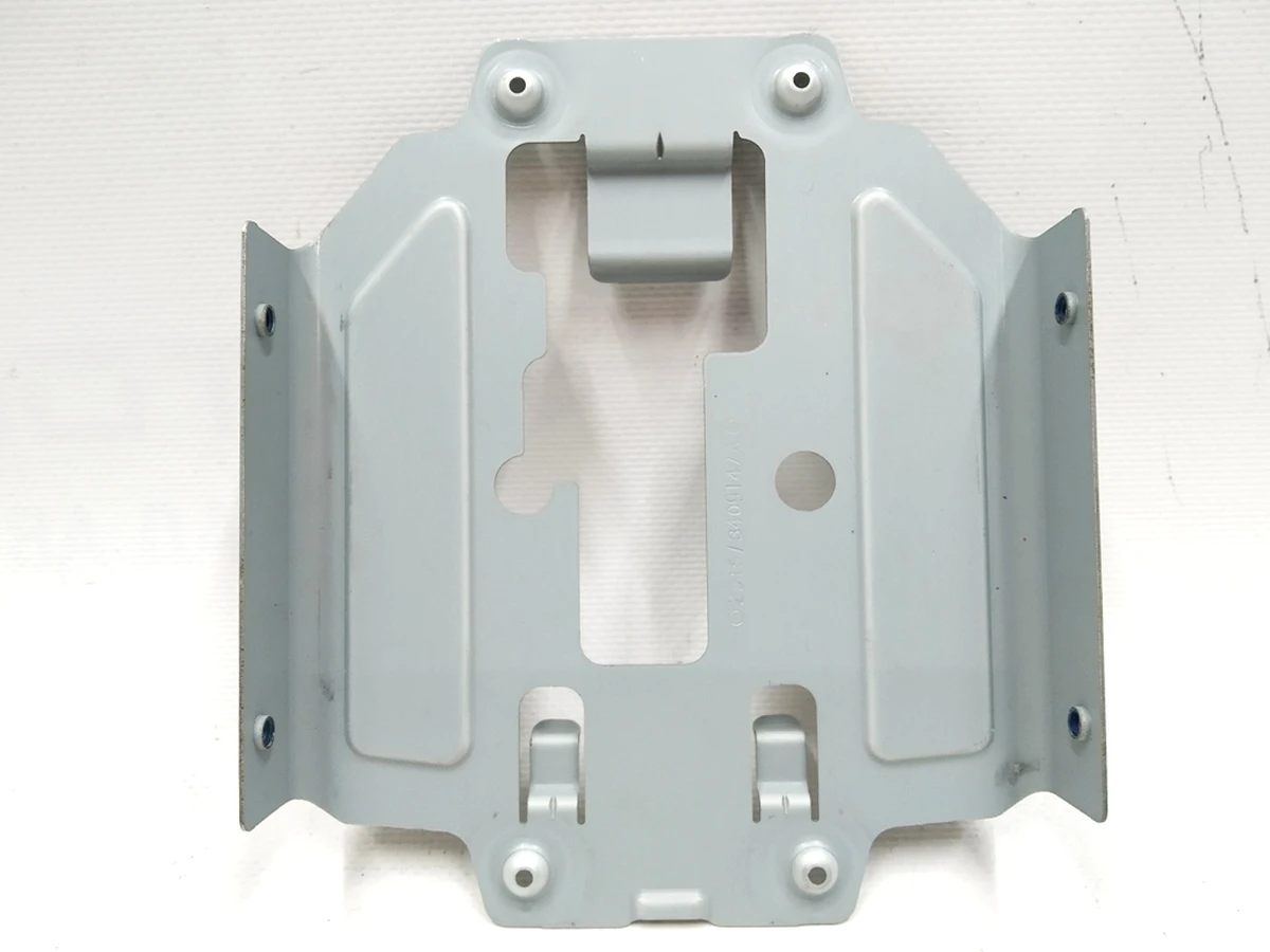 1 Кронштейн крепления радио Z515/3409147 Tesla model X 1143716-00-B