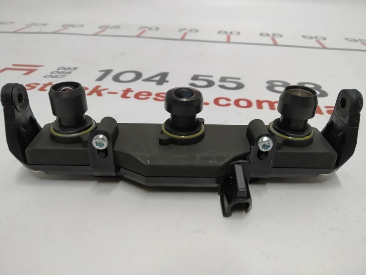 1 Камера TRIPLE лобового скла (регульована) Tesla model 3 1143746-00-D