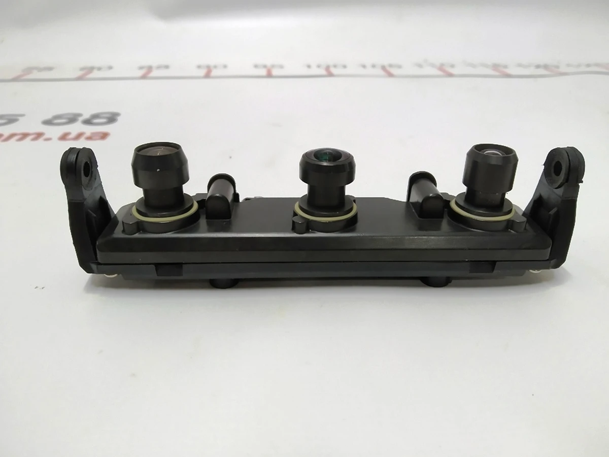 1 Камера TRIPLE лобового скла (регульована) Tesla model 3 1143746-00-D