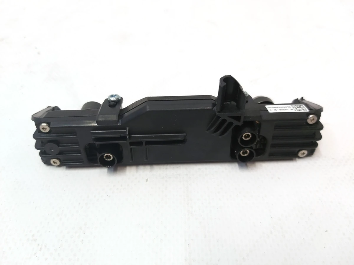 1 Камера TRIPLE лобового скла (регульована) Tesla model 3 1143746-00-D