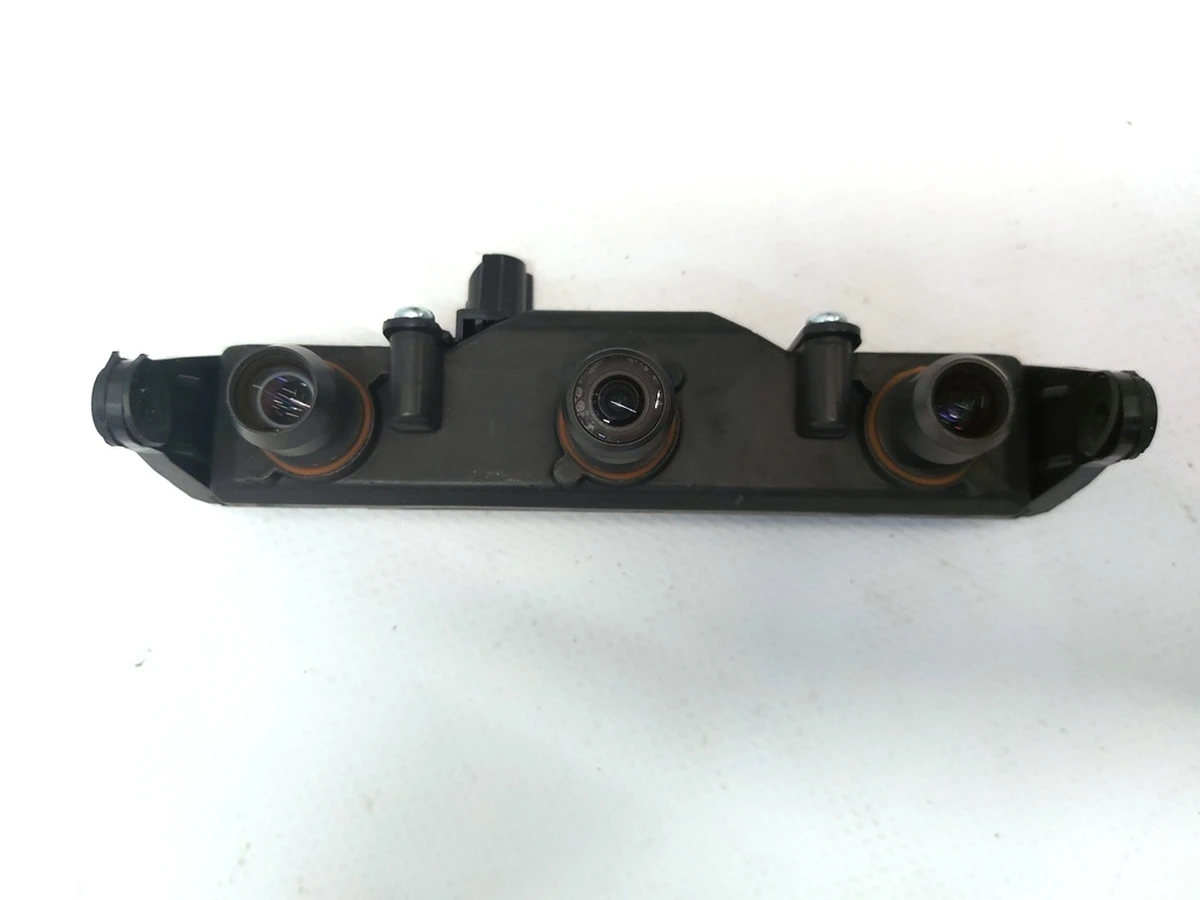 1 Камера TRIPLE лобового скла (регульована) Tesla model 3 1143746-00-D