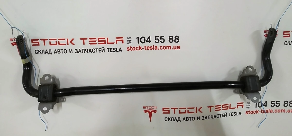 1 Стабилизатор передний 29 мм RWD в сборе с кронштейнами крепления (скобами) Tesla model 3 1144381-00-B