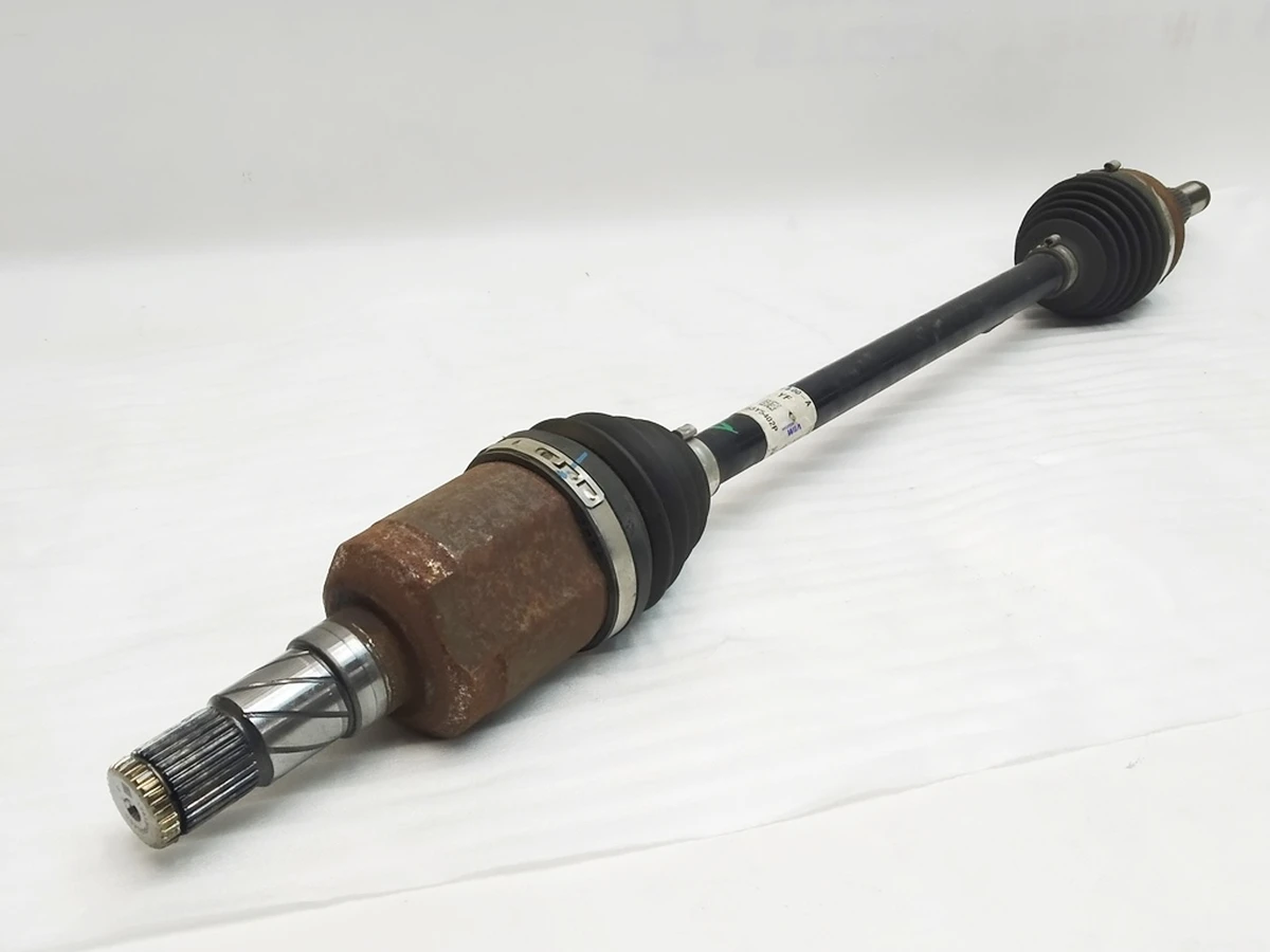 1 Полуось передняя левая правая AWD 25 mm x 565 mm Tesla Model Y 1044119-00-B