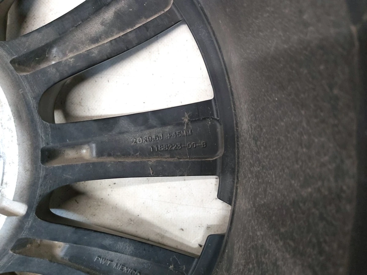 1 Колісний диск 20X9.5J ET45 INDUCTION з пошкодженням Tesla model Y 3488223-00-A
