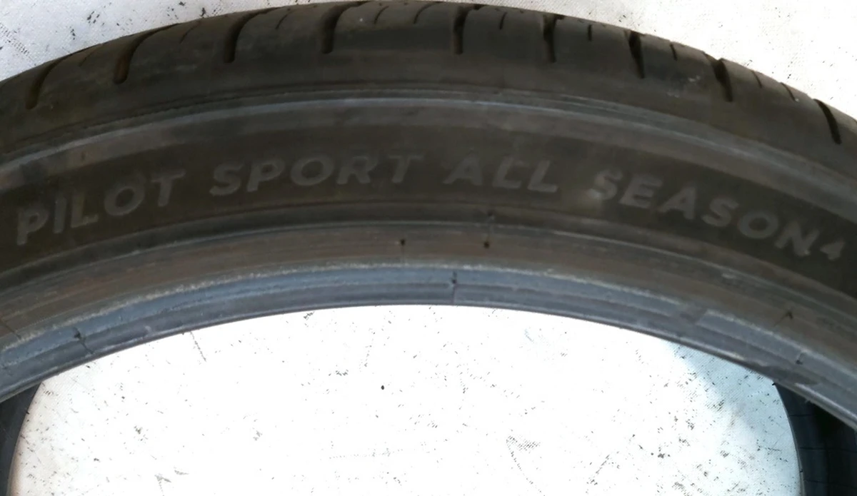 1 TIRE, 255/35R21 98W XL M S MICHELIN PILOT SPORT FRONT Tesla model Y 1188248-00-B