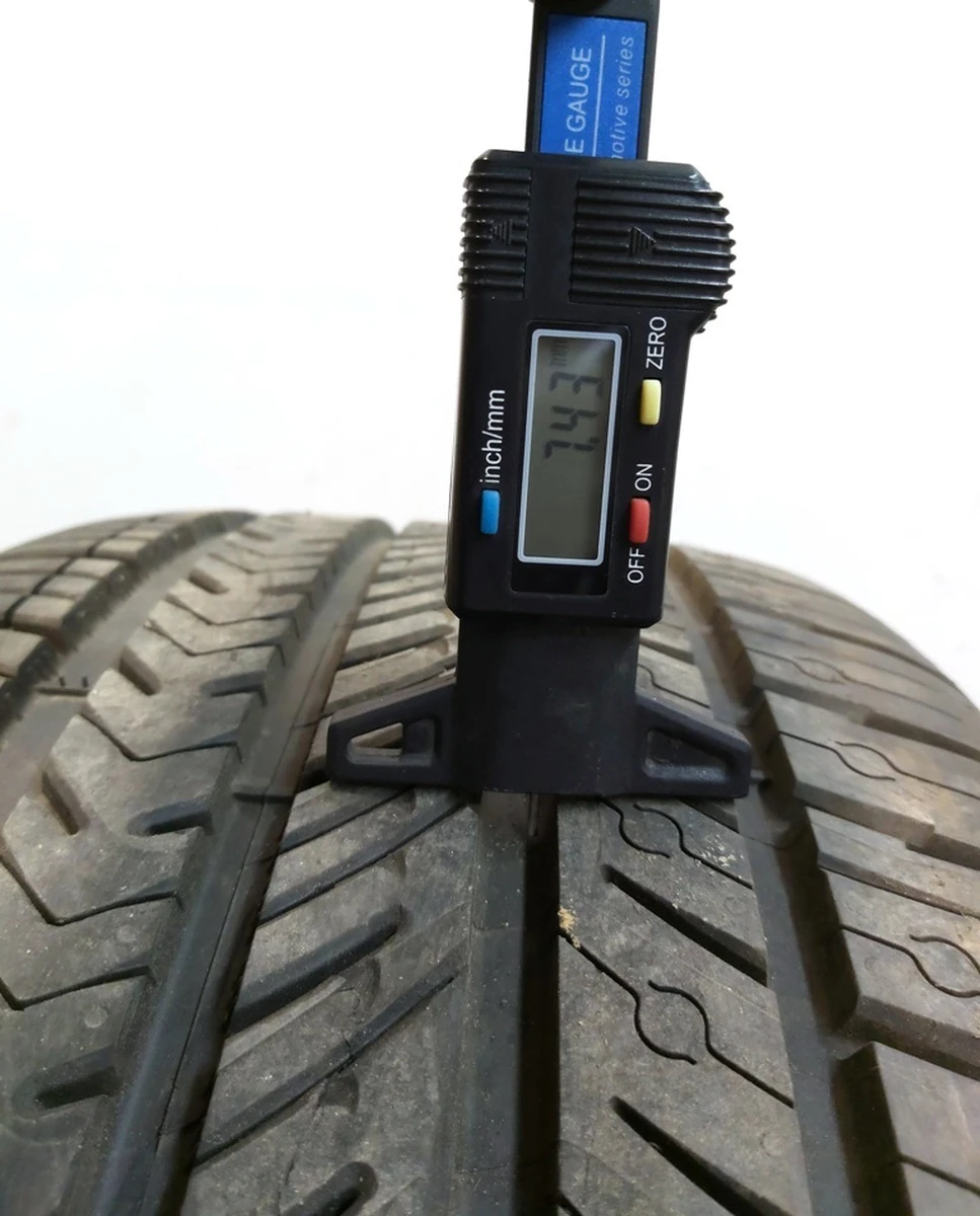 1 Шина 255/35R21 98W XL M S MICHELIN PILOT SPORT FRONT 7,43 мм с повреждением Tesla model Y 1188248-00-B