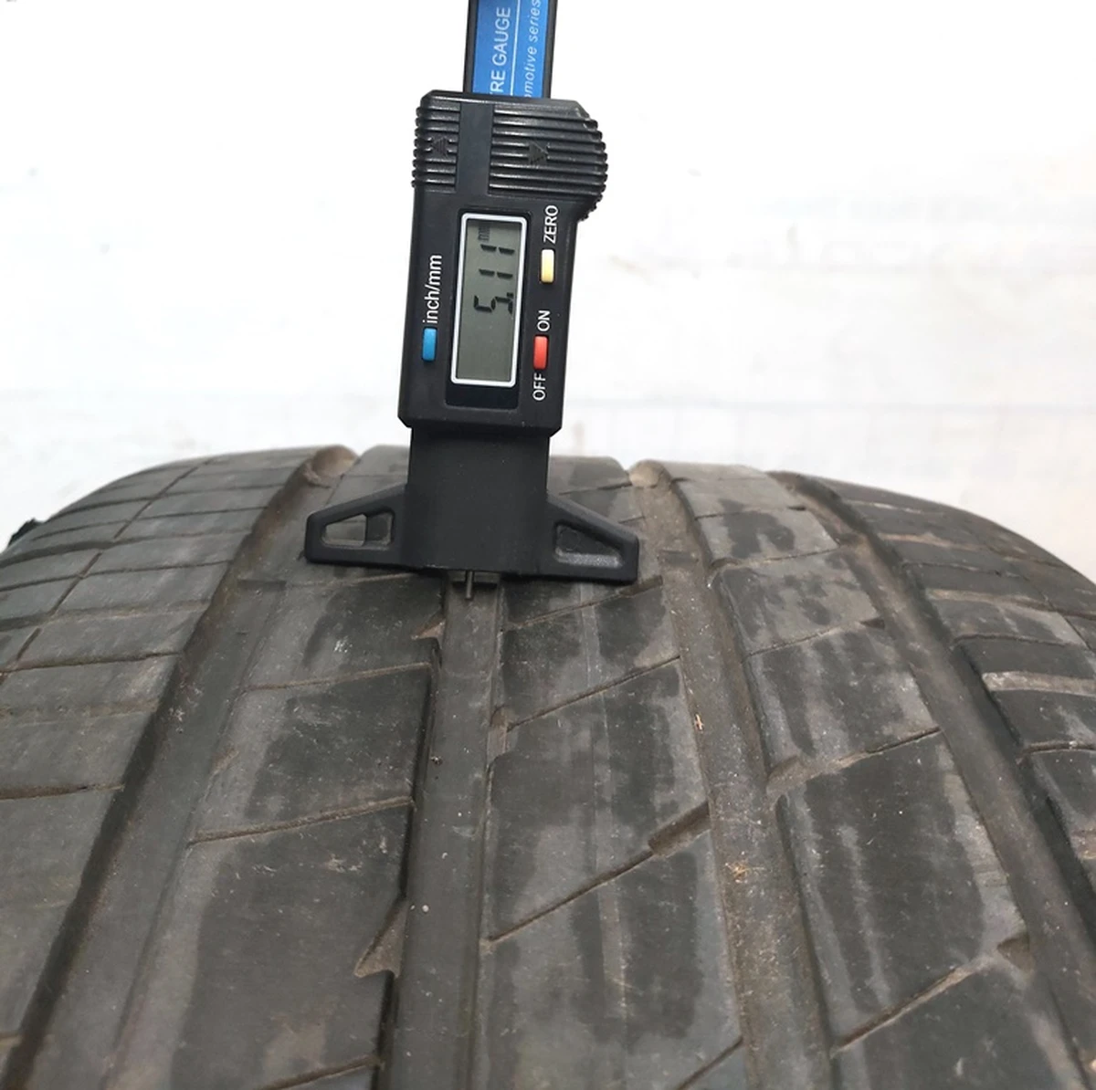 Tire 255/40R20 101W XL GOODYEAR ALL SEASON data08/20 (5,11mm) model Y 1188255-00-A