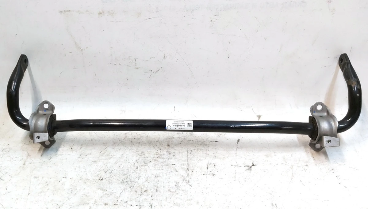 1 Стабилизатор передний 31 мм 4,7 mm в сборе с кронштейнами крепления (скобами) Tesla Model Y 1188386-00-A