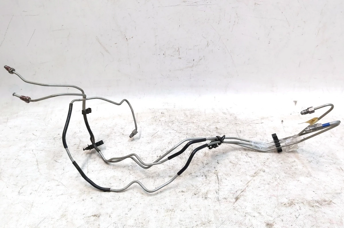 4 PIPE , FR 3-TUBE BRAKE LINES (3 pieces with damage) without long Tesla mode Y 1188712-00-C