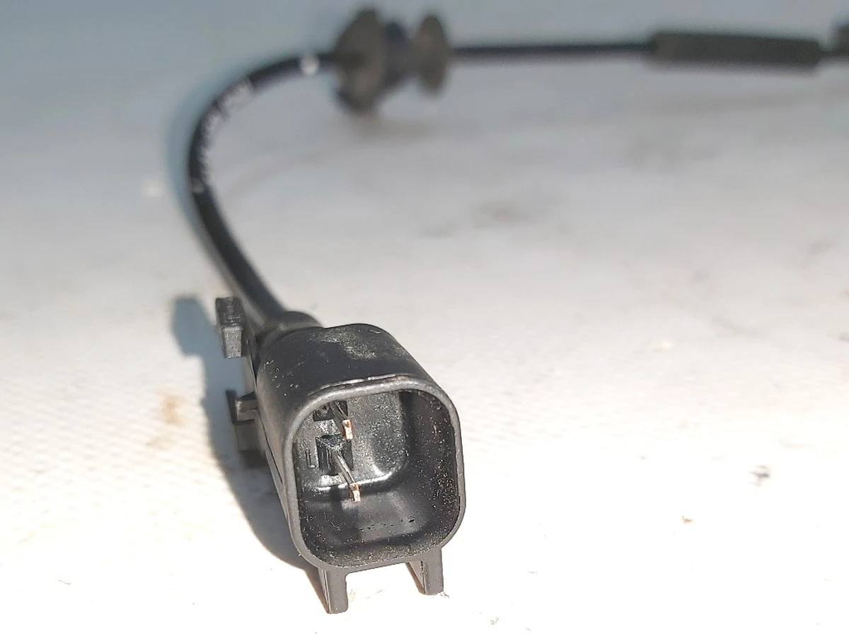 1 Front wheel speed sensor Tesla Model 3, Model 3 Jan 2024, Model Y 1044761-00-D