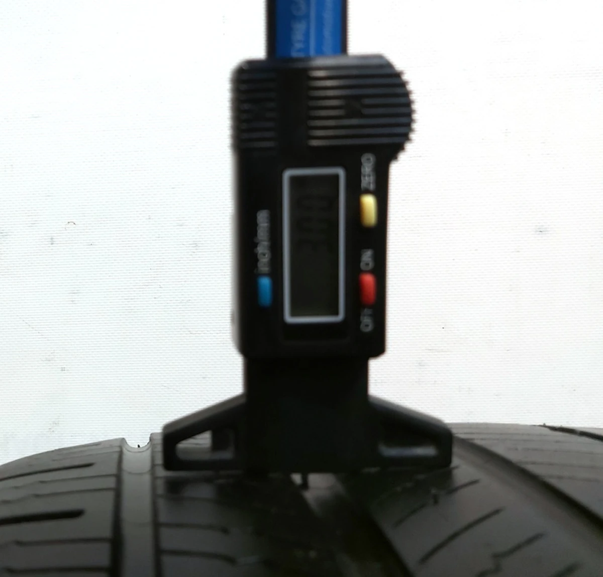 1 235/45R18 98W A/S MICHELIN TIRE PRIMACY MXM4 T1 3,00 mm data29/21 Tesla model 3 1234215-00-A