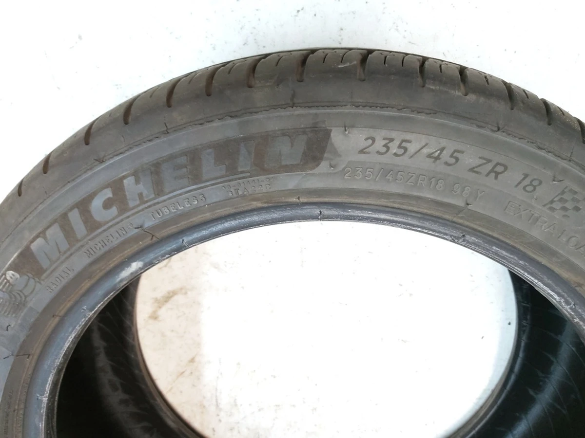 1 TIRE, 235/45R18 98Y SUMMER, MICHELIN PS4 T0 (7.70mm) Tesla model 3 1234251-00-A