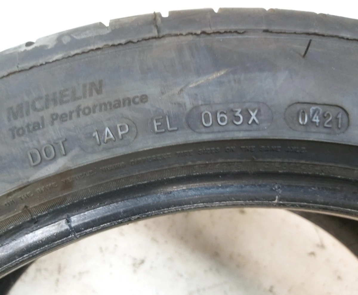 1 Шина 235/45ZR18 98Y MICHELIN PILOT SPORT PS4 (6.70mm) Tesla model 3 1234251-00-A