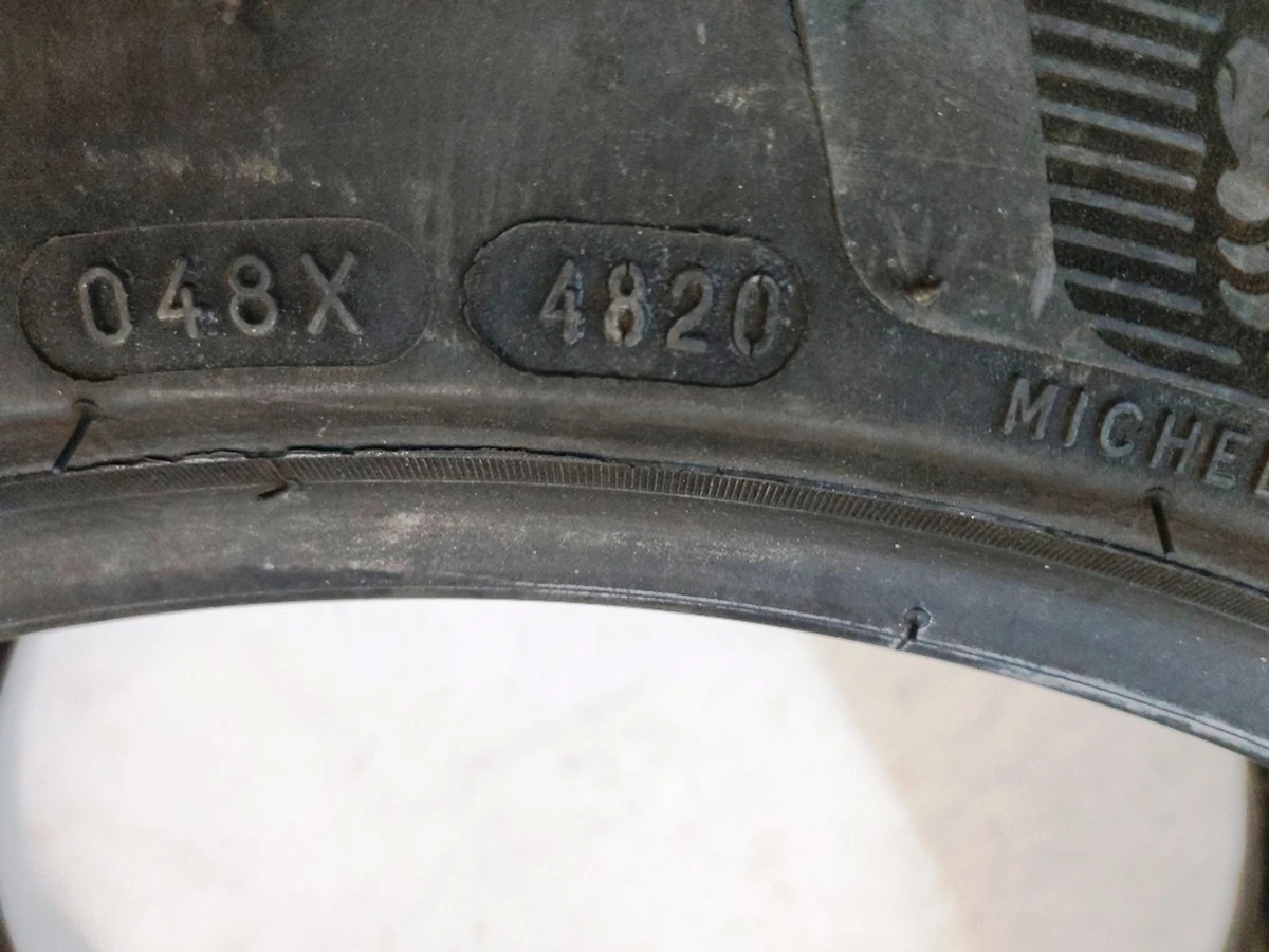 1 TIRE, 235/45R18 98Y SUMMER, MICHELIN PILOT SPORT 4 TO data 48/20 2,94 mm Tesla Model 3 1234251-00-A