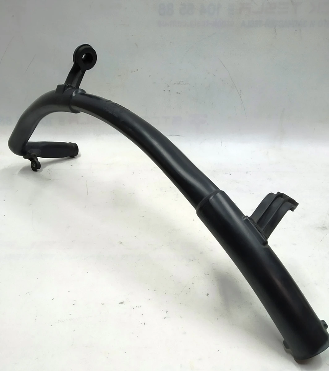 Повітропровід повітряного фільтра в зборі з відбійником і люверсами BMW i3 13717642404