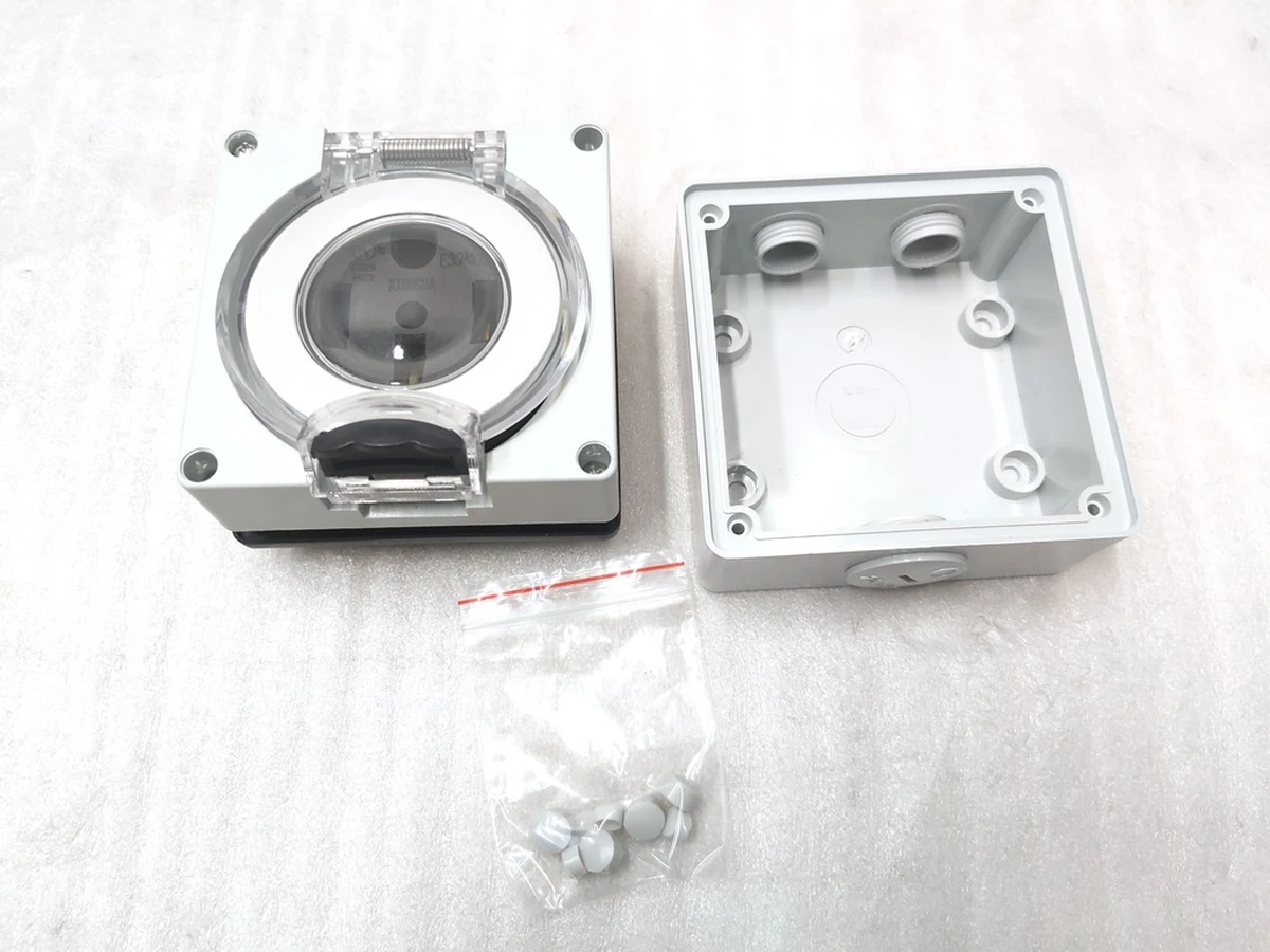 3 Розетка високовольтна NEMA 14-50R 50A-125/250V для смарт адаптера в коробці Tesla all models 14-50R NEMA