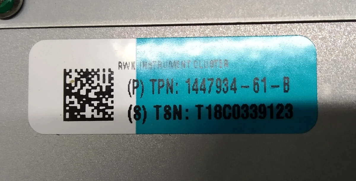 1 Щиток приладів допоміжний монітор Tesla model X 1447934-00-E