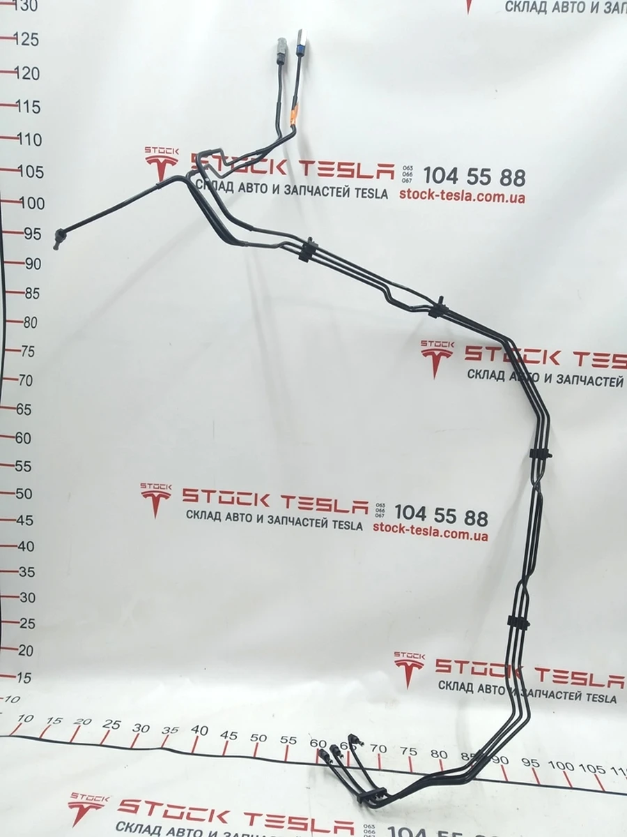 2 Гальмівна трубка (від ABS до правого переднього колеса) адаптивна у комплекті 3 шт. Tesla model X 1027712-00-E