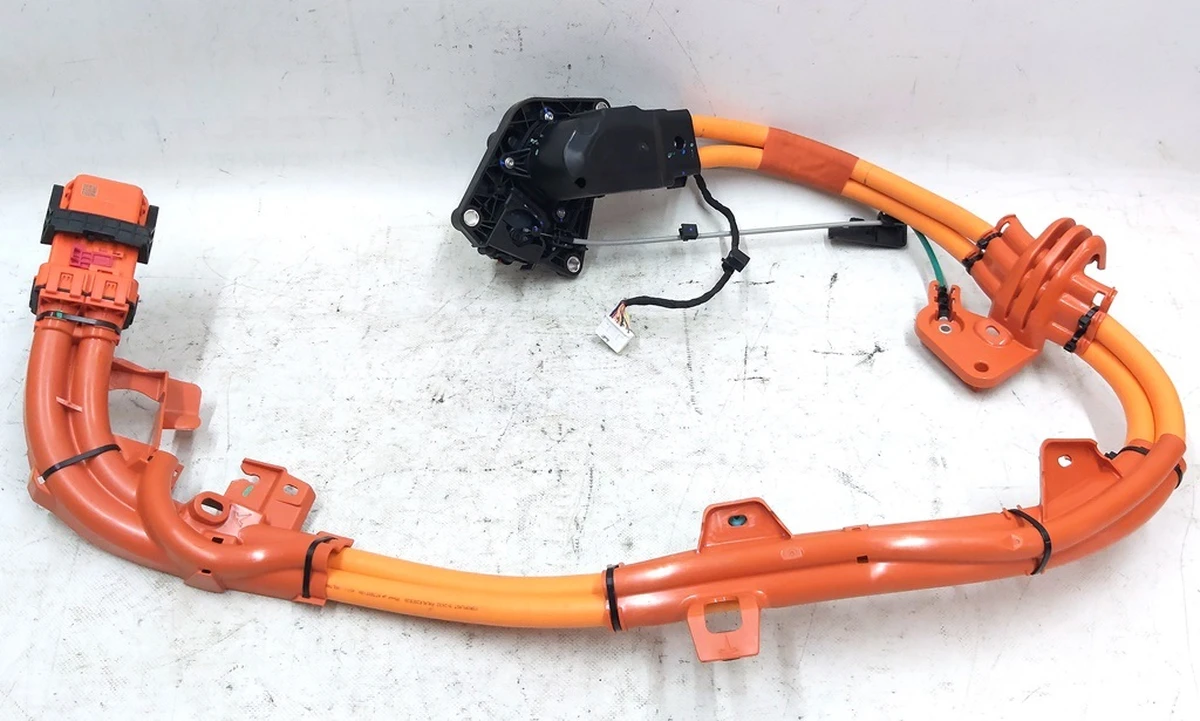 1 Порт зарядки з високовольтним кабелем (у зборі) GEN3 Tesla model 3 1449495-10-E