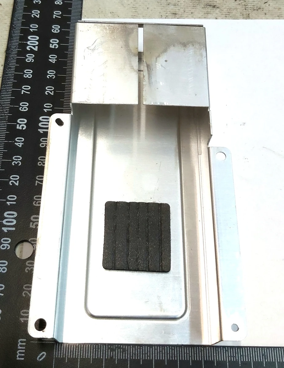 Направляюча потоку повітря охолодження плати центрального процесора MCU Tesla model S REST, model X 1451809-00-A