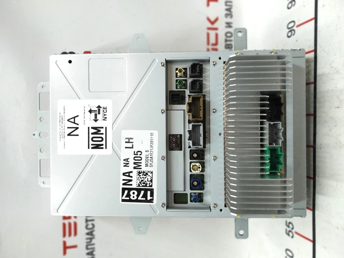 1 Main control unit (large touch screen MCU) INTEL without certification Tesla model S REST 1451809-S0-H