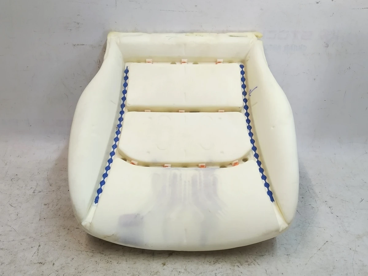 7 Пінний наповнювач подушки сидіння 1-го ряду Tesla Model 3, Model Y 1920017-00-A, 1108837-00-D